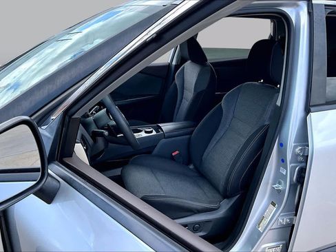 Used 2022 Nissan Rogue SV AWD/4WD image 8