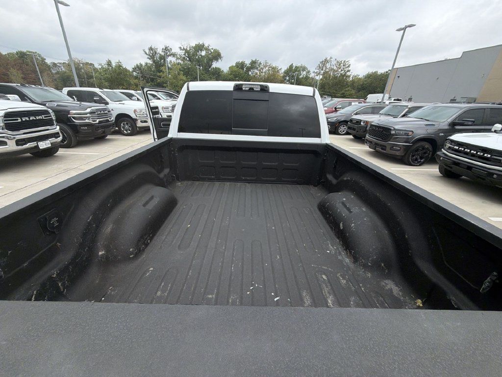 Used 2025 RAM 2500 Laramie AWD/4WD image 16