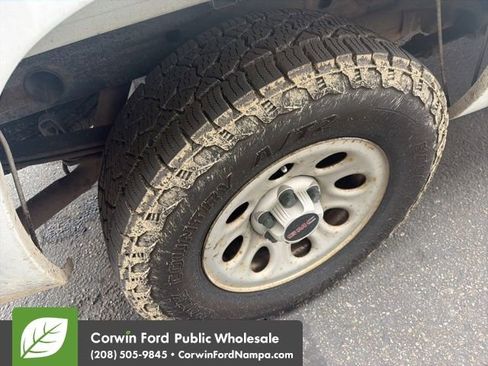 Used 2005 GMC Sierra 1500 W/T image 10