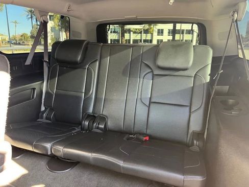 Used 2018 Chevrolet Suburban Premier image 16