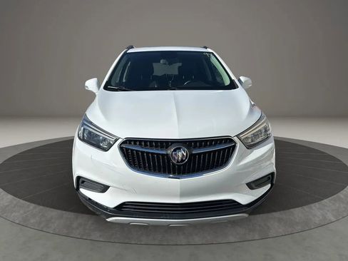 Used 2018 Buick Encore Preferred image 2