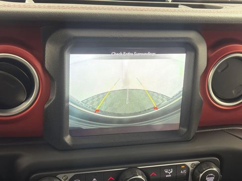 Used 2020 Jeep Wrangler Unlimited Rubicon w/ Dual Top Group image 19