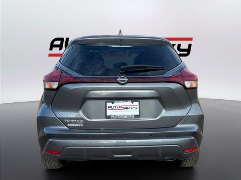 Used 2024 Nissan Kicks S FWD image 6