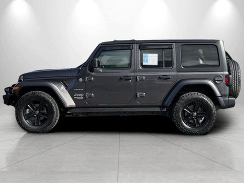 Used 2020 Jeep Wrangler Unlimited Sahara AWD/4WD image 5