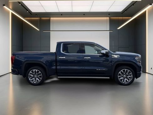 Certified 2023 GMC Sierra 1500 Denali w/ Denali Reserve Package AWD/4WD image 7