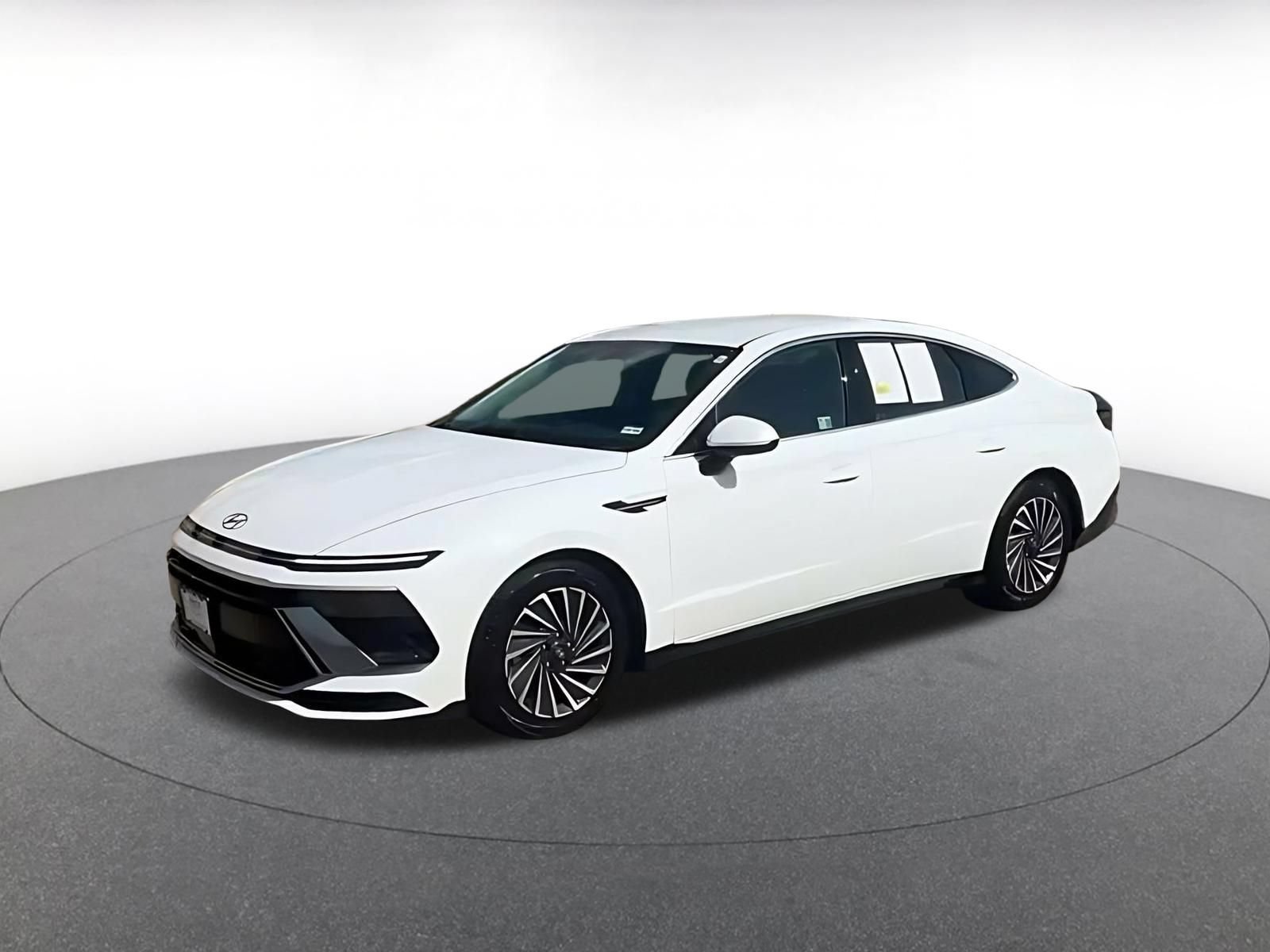 Used 2025 Hyundai Sonata SEL FWD image 9