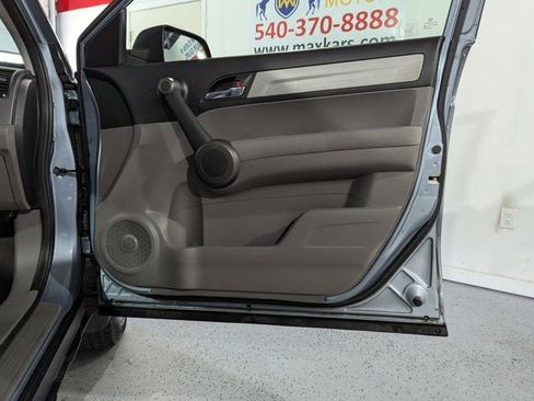 Used 2010 Honda CR-V EX image 19