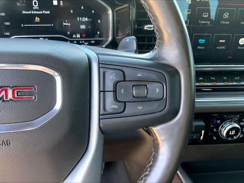 Used 2022 GMC Sierra 1500 SLT w/ SLT Premium Plus Package AWD/4WD image 24