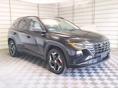 Used 2023 Hyundai Tucson Limited image 3