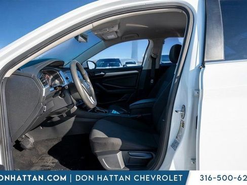 Used 2021 Volkswagen Jetta R-Line image 5