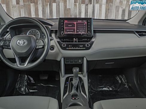Used 2022 Toyota Corolla Cross LE image 16