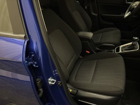 Certified 2026 Hyundai Venue SE FWD image 21