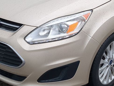 Used 2017 Ford C-MAX SE image 14