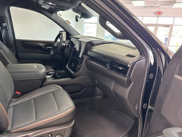 Used 2025 GMC Yukon AT4 w/ Premium Trailering Package AWD/4WD image 28