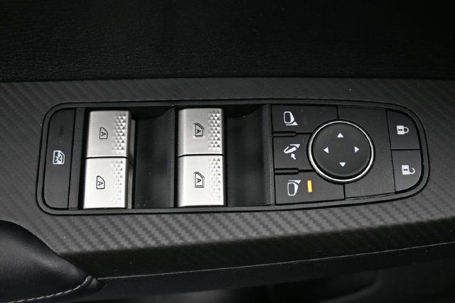 Used 2024 Mitsubishi Outlander SE AWD/4WD image 14