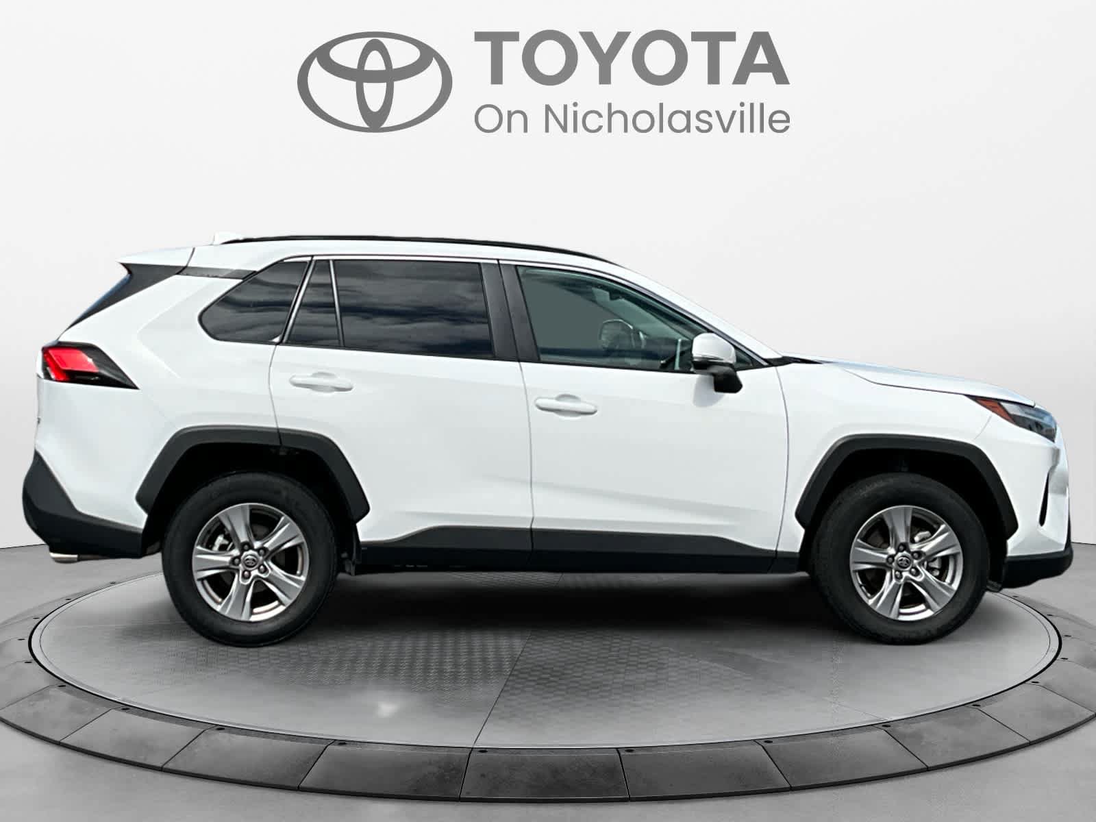 Used 2025 Toyota RAV4 XLE FWD image 6