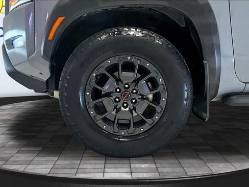 Used 2023 Nissan Frontier PRO-4X w/ Pro-4X Premium Package AWD/4WD image 35