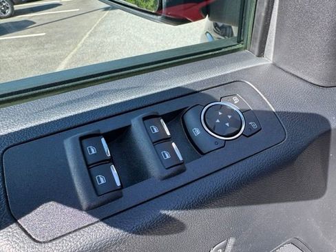 Used 2020 Ford F150 XLT w/ Equipment Group 302A Luxury AWD/4WD image 22