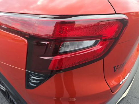 Used 2024 Chevrolet Trax ACTIV image 35