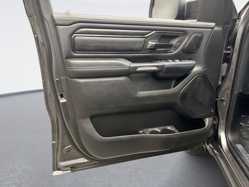 Used 2023 RAM 1500 Limited AWD/4WD image 9