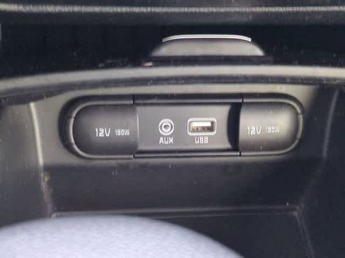 Used 2020 Kia Sorento LX image 30