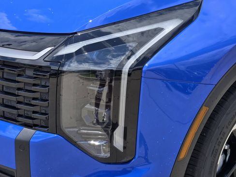 New 2026 Kia Sportage EX FWD image 6