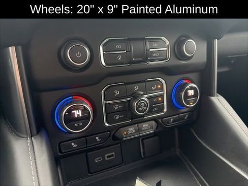 Used 2021 Chevrolet Tahoe LT image 16