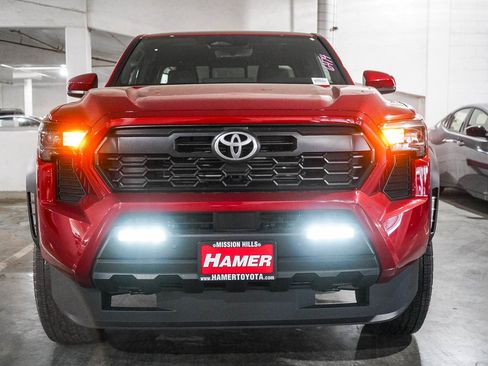 New 2025 Toyota Tacoma TRD Off-Road image 2