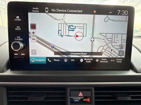 Used 2025 Honda Pilot Touring image 20