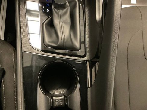 Used 2023 Hyundai Elantra SEL w/ Convenience Package image 23