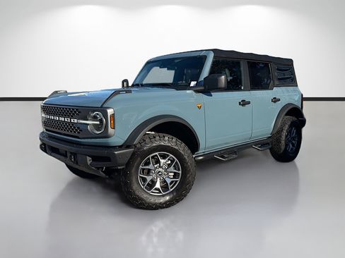 Used 2021 Ford Bronco Badlands AWD/4WD image 1