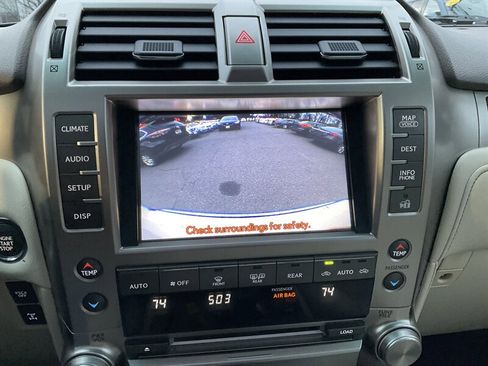 Used 2013 Lexus GX 460 image 26