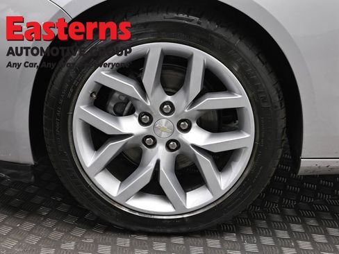 Used 2019 Chevrolet Impala Premier FWD image 34