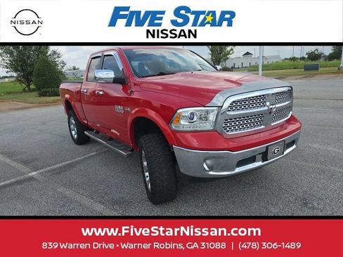 Used 2017 RAM 1500 Laramie RWD image 4