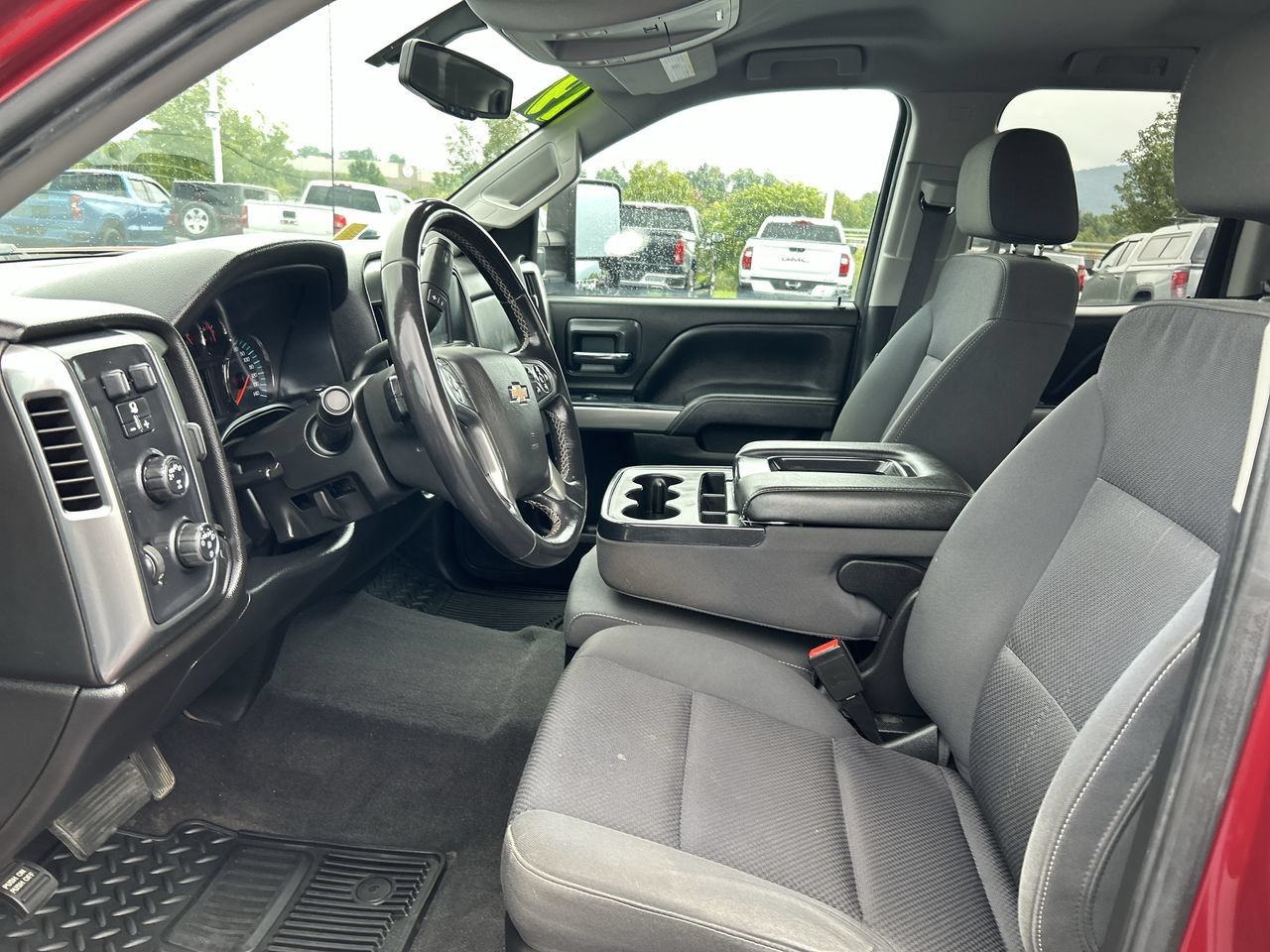 Used 2019 Chevrolet Silverado 1500 LT w/ All Star Edition AWD/4WD image 22