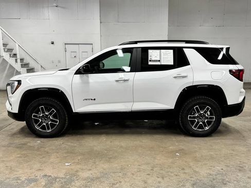 Used 2026 GMC Terrain AT4 AWD/4WD image 4