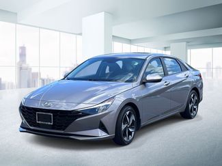 Used 2023 Hyundai Elantra SEL w/ Convenience Package FWD video 1