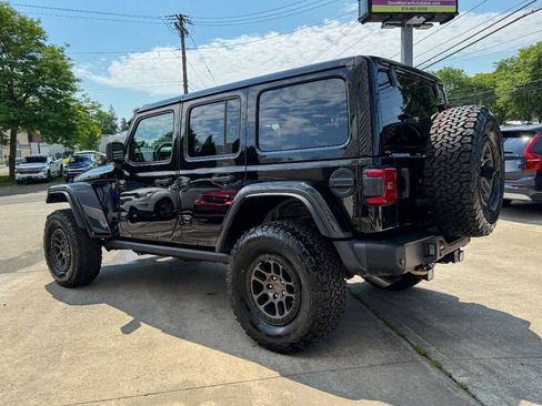 Used 2022 Jeep Wrangler Unlimited Rubicon w/ Xtreme Recon 35" Tire Package AWD/4WD image 5