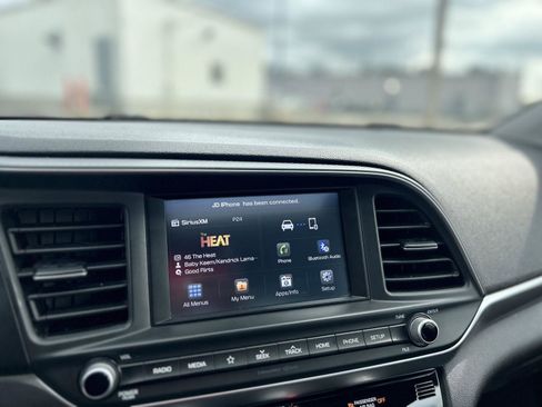 Used 2020 Hyundai Elantra Value Edition w/ Cargo Package (C1) FWD image 19