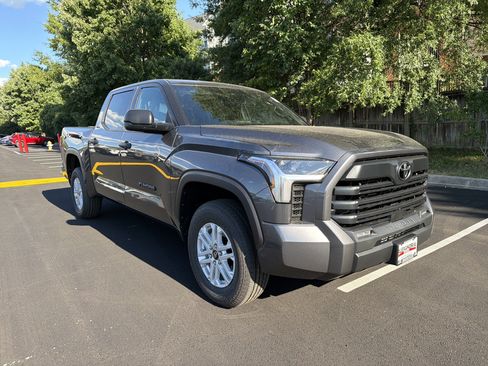 New 2026 Toyota Tundra SR5 AWD/4WD image 3