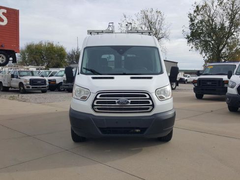 Used 2017 Ford Transit 150 XLT image 4