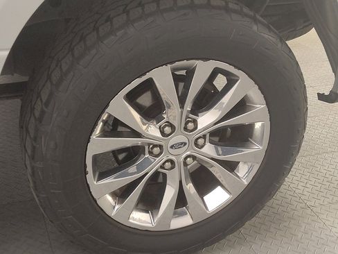 Used 2015 Ford F150 XLT w/ Equipment Group 301A Mid image 31