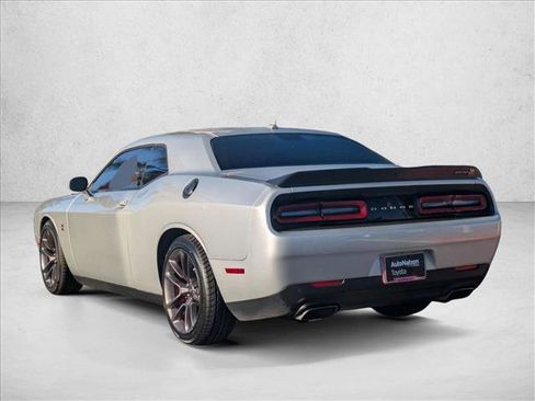Used 2022 Dodge Challenger R/T Scat Pack w/ Shaker Package image 8