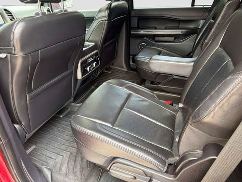 Used 2020 Ford Expedition XLT w/ Equipment Group 202A AWD/4WD image 15