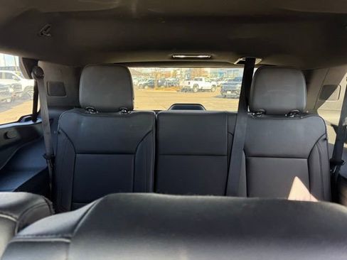 Used 2022 Chevrolet Tahoe Z71 w/ Z71 Off-Road Package image 18