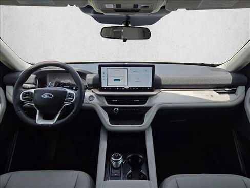New 2026 Ford Explorer Active w/ Active Comfort Package RWD image 15