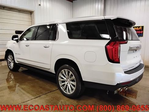 Used 2023 GMC Yukon XL Denali image 3