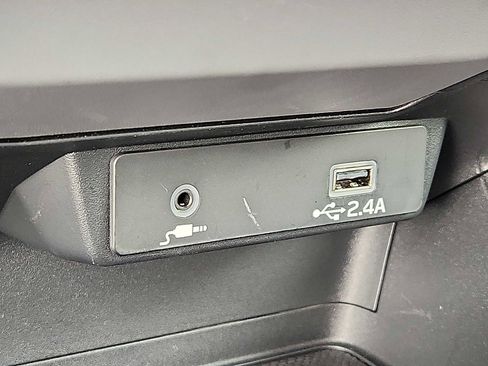 Certified 2025 Subaru Crosstrek 2.0i image 22