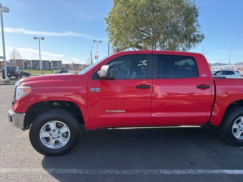 Used 2016 Toyota Tundra SR5 w/ SR5 Upgrade Package image 10