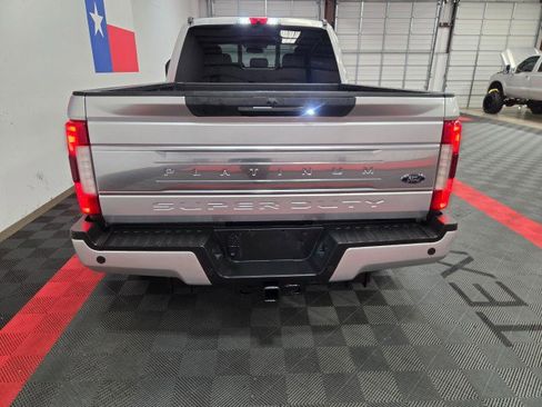 Used 2019 Ford F250 Platinum w/ Platinum Ultimate Package image 27
